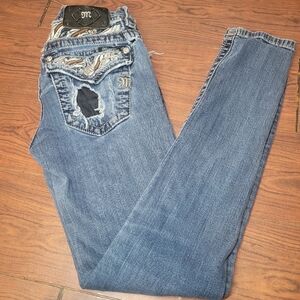 Stylish Blue Women's Miss Me Jeans Size 27